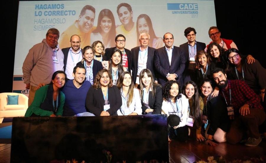 Zavala pide a jóvenes ser agentes de cambio por un país más justo y moderno